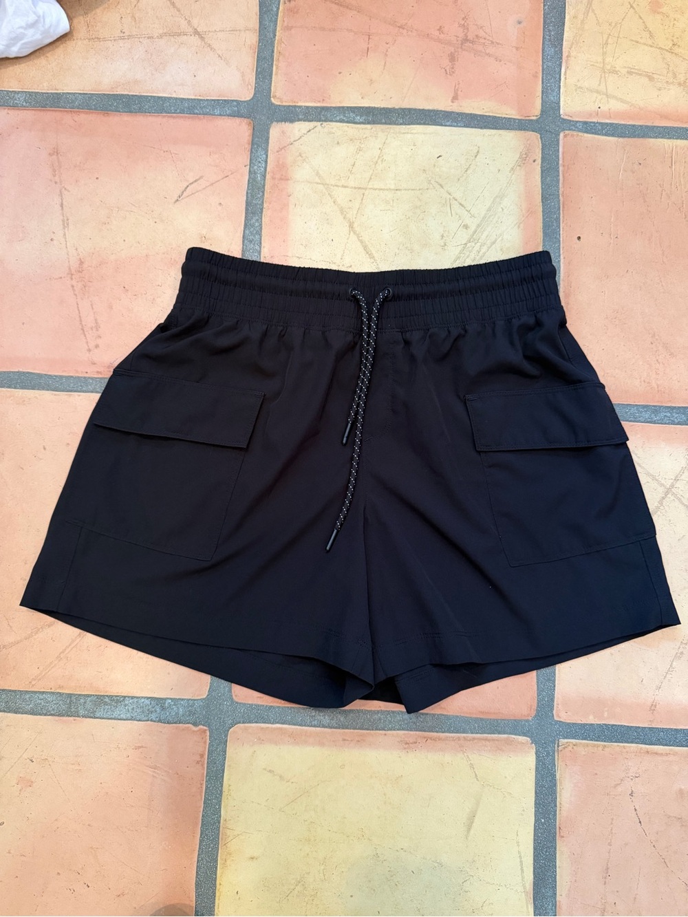 Old Navy Black Athletic Cargo Drawstring Shorts